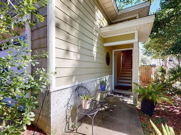 513 Maple St, Saint Simons Island, GA 31522