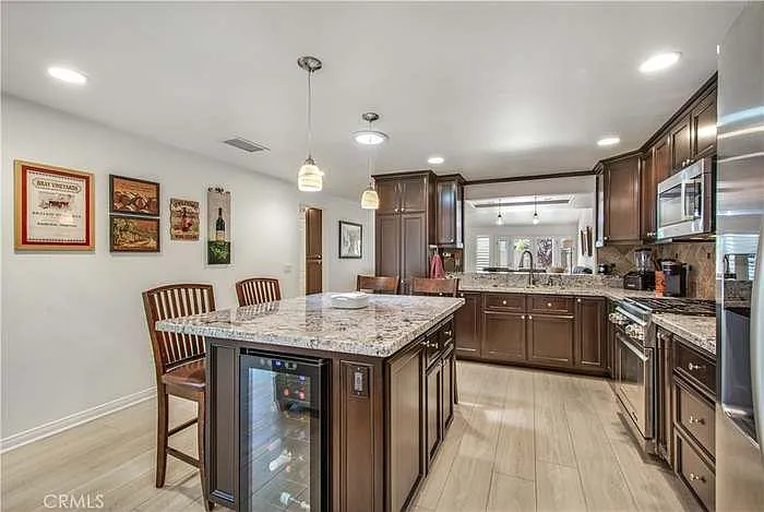 7259 Seaworthy Dr — Photo 11