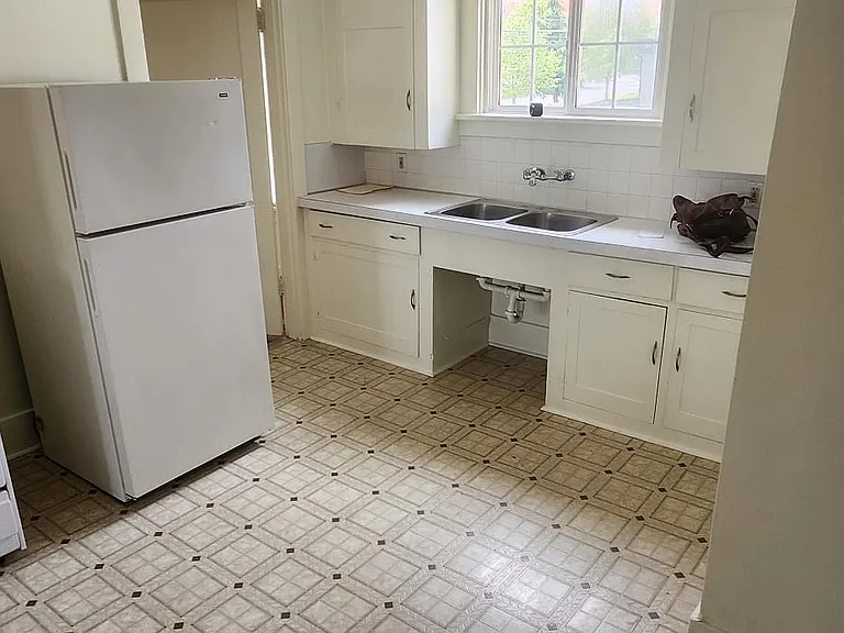 918 S J St #6 — Photo 2