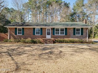 704 E Kristi Cir, Burgaw, NC 28425