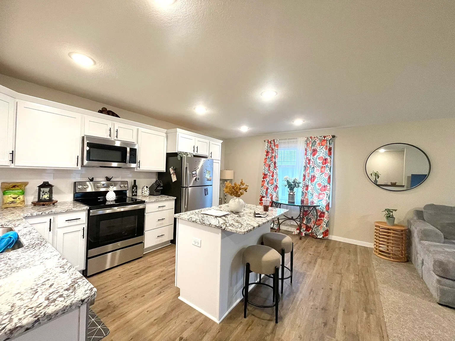 5554 Timber Trail - Unit 2 — Photo 4
