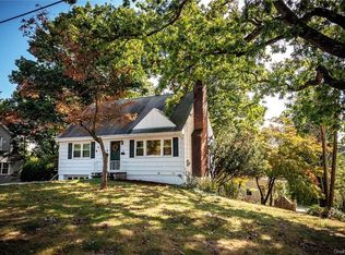 27 Manor Pl, Dobbs Ferry, NY 10522