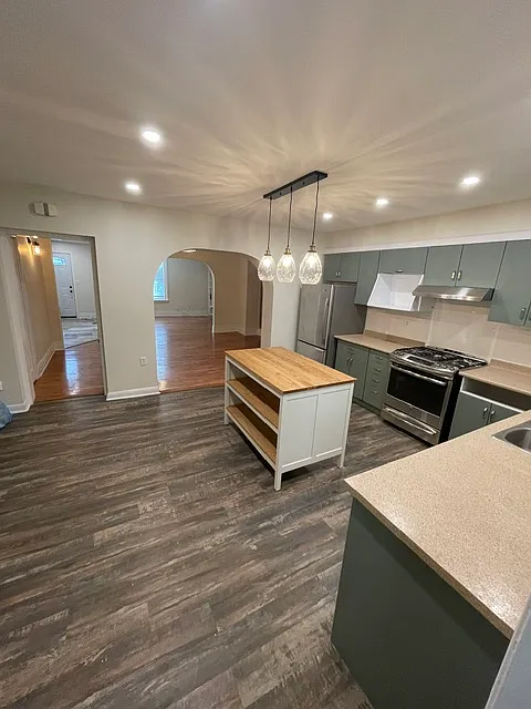 236 Sydenham Street — Photo 2