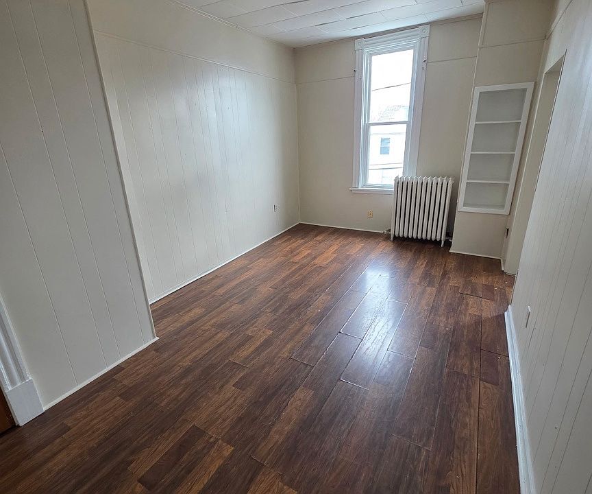 1st image of 2525 Peach St #11495662