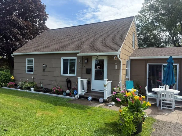 71 Ridge Ter, Rochester, NY 14626