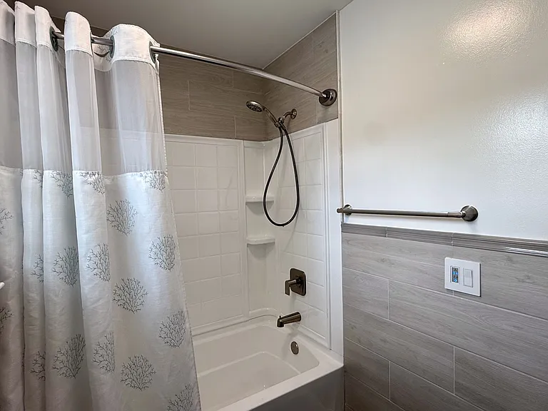 6 Grenwick Ln — Photo 16