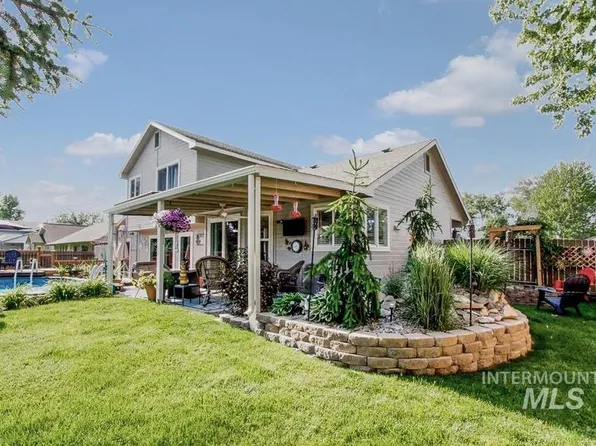 2055 W Sunny Slope Dr, Meridian, ID 83642