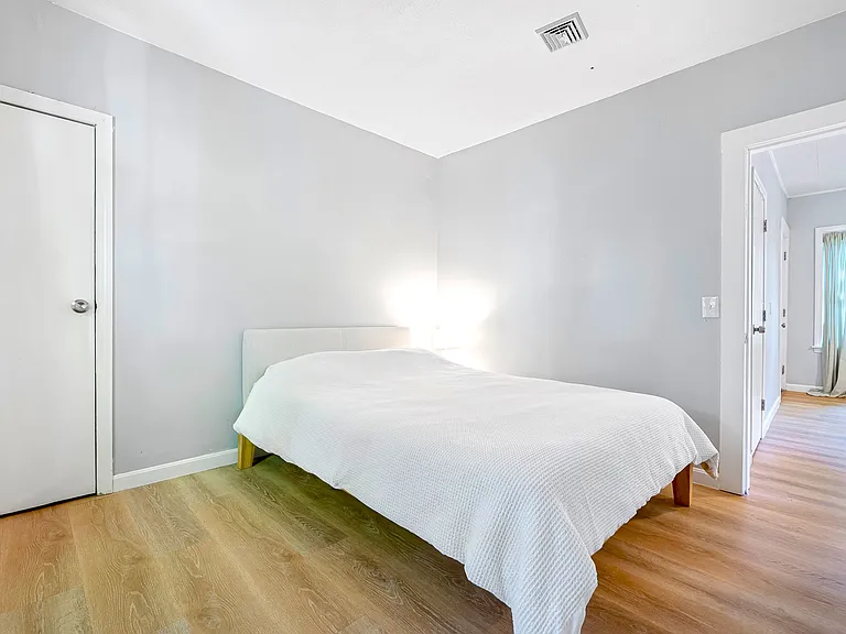 30 Hooper St #2 — Photo 6