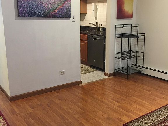 2nd image of 4939 S Dorchester Ave APT 3F