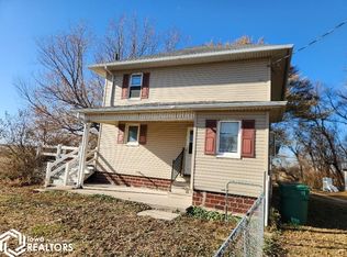 1401 110th St, Kanawha, IA 50447