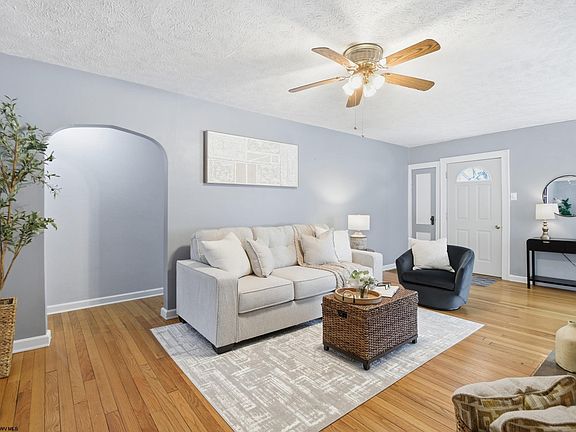 2nd image of 1912 Bunner Ridge Rd