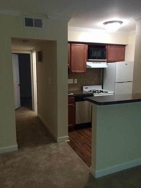 Kitchen in unit