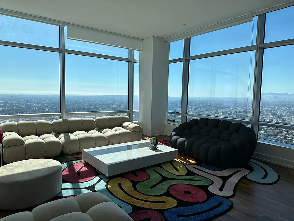 900 W Olympic Blvd