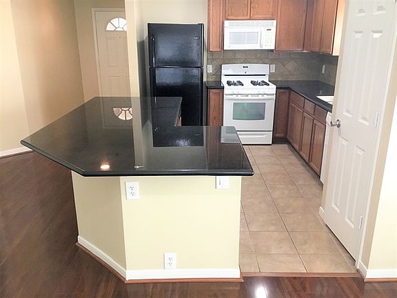 4th image of 9339 Copper Cove Dr