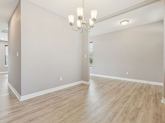 3rd image of 2521 Dominion Ave