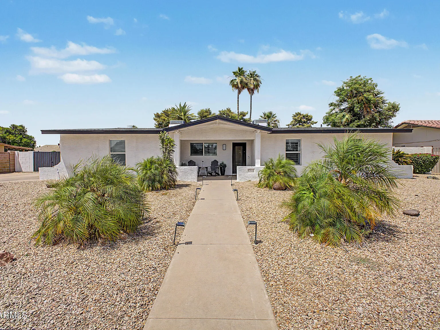 3 bed, 2.0 bath, 1914 sqft, $4,250 — Photo 2