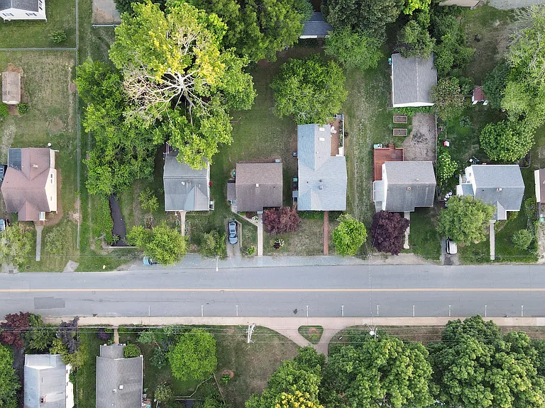 1310 Chesapeake St — Photo 17