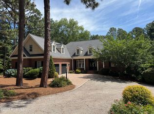 345 Newton Dr, Southern Pines, NC 28387