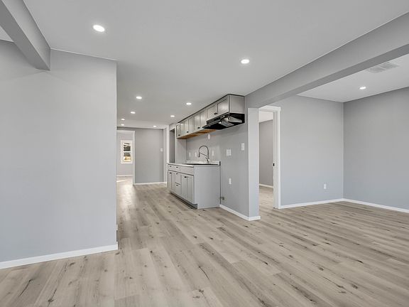 2nd image of 3813 Morgan St