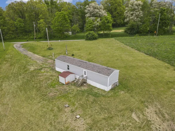 7925 Hunter Rd SW, Amanda, OH 43102