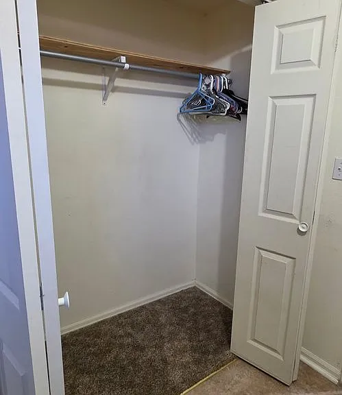 1844 Crook Ave — Photo 2