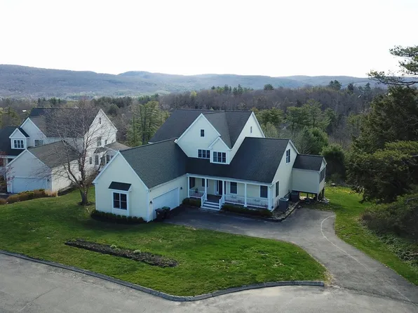 15 Blossom Hl, Lenox, MA 01240
