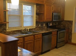 1722 Maple St, Quincy, IL 62301