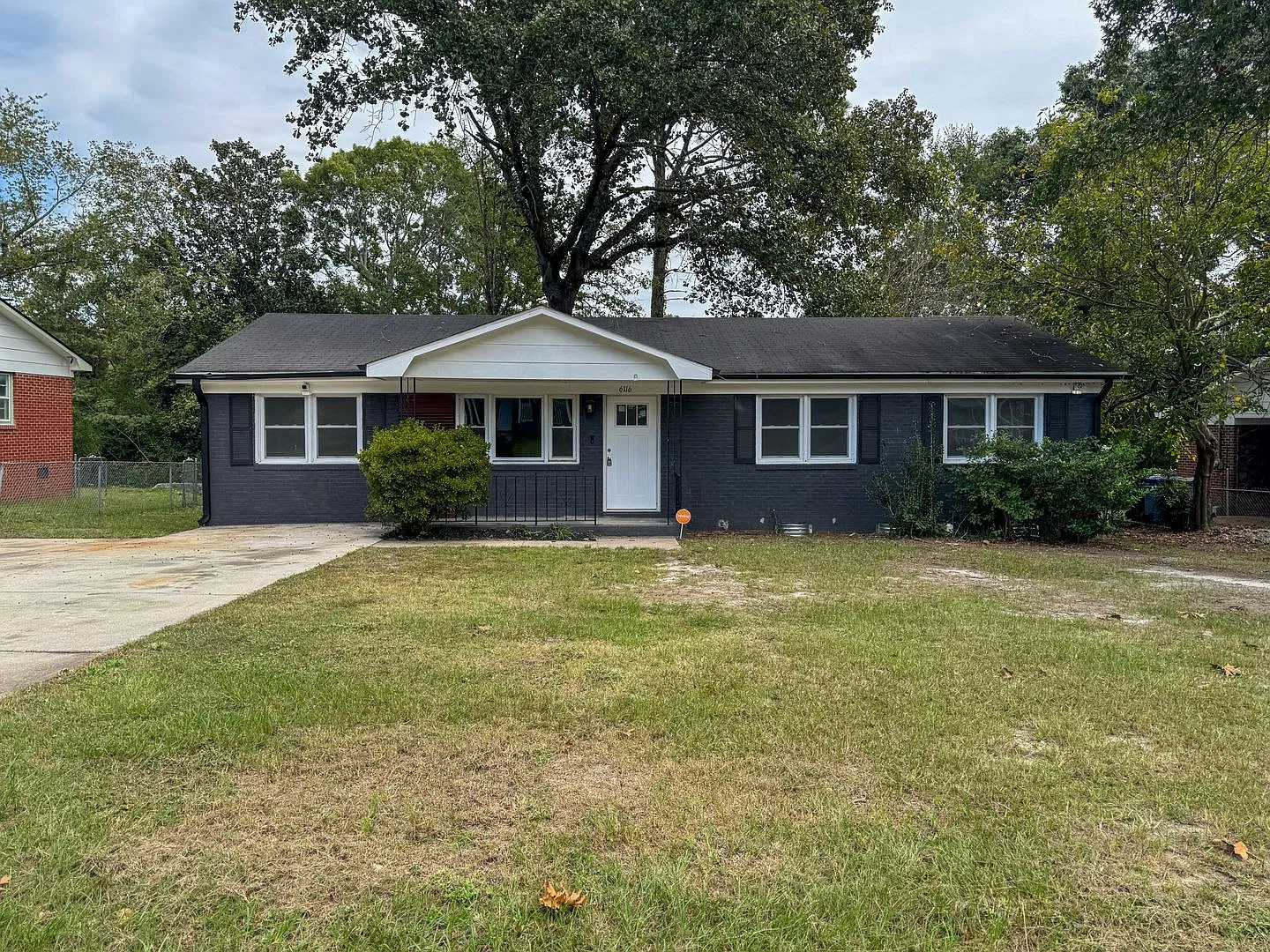 Charming 4 Bed 2 Bath Ranch in Fayetteville — Photo 1