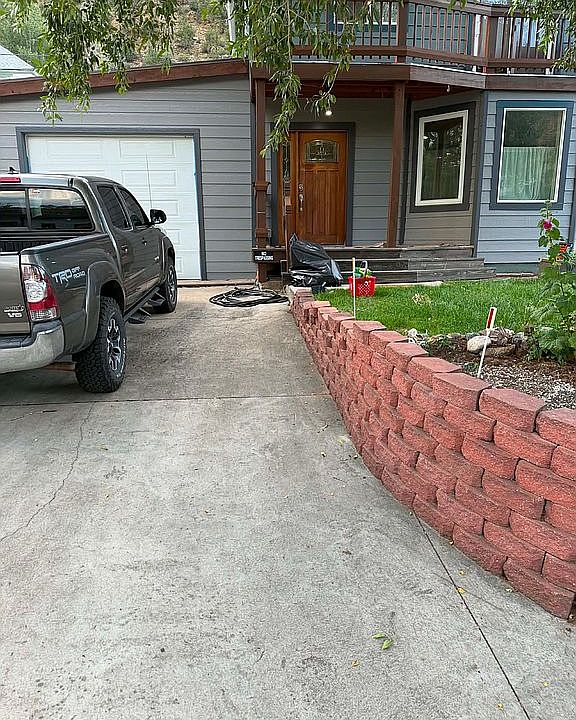1st image of 2121 Riverside Dr