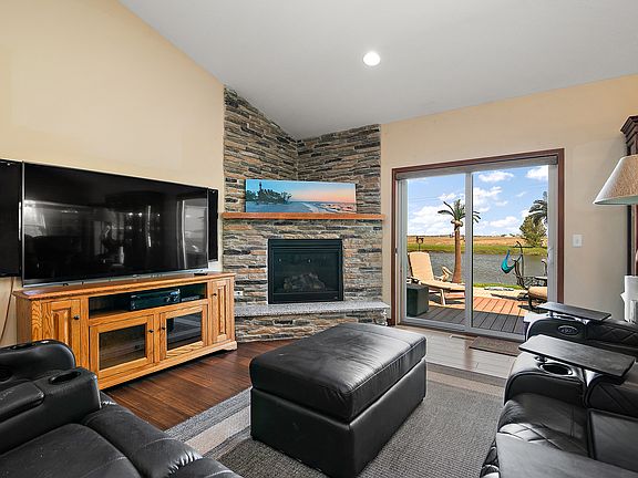 5th image of 6011 Park View Dr