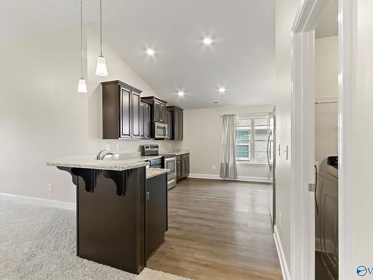 122 Ardsley Dr — Photo 12