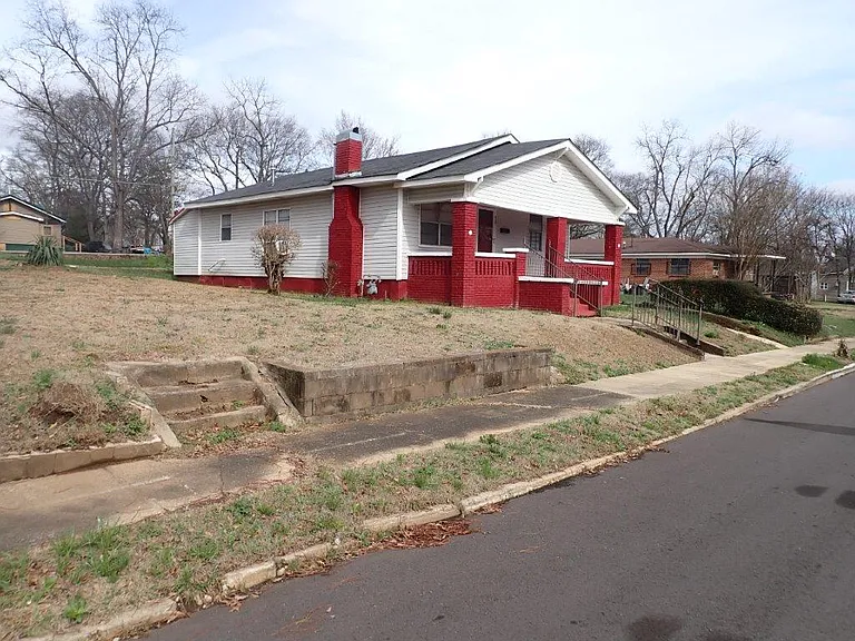 220 5th Way — Photo 2
