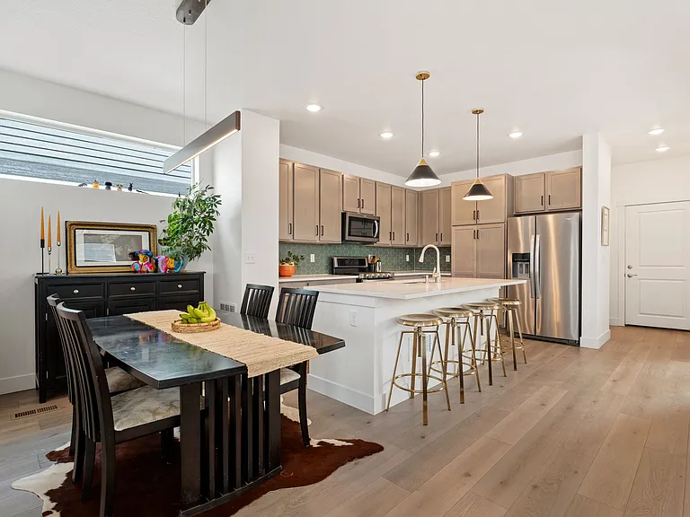 5182 Rendezvous Pkwy — Photo 12