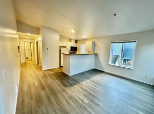 931 N 86th St APT 302, Seattle, WA 98103