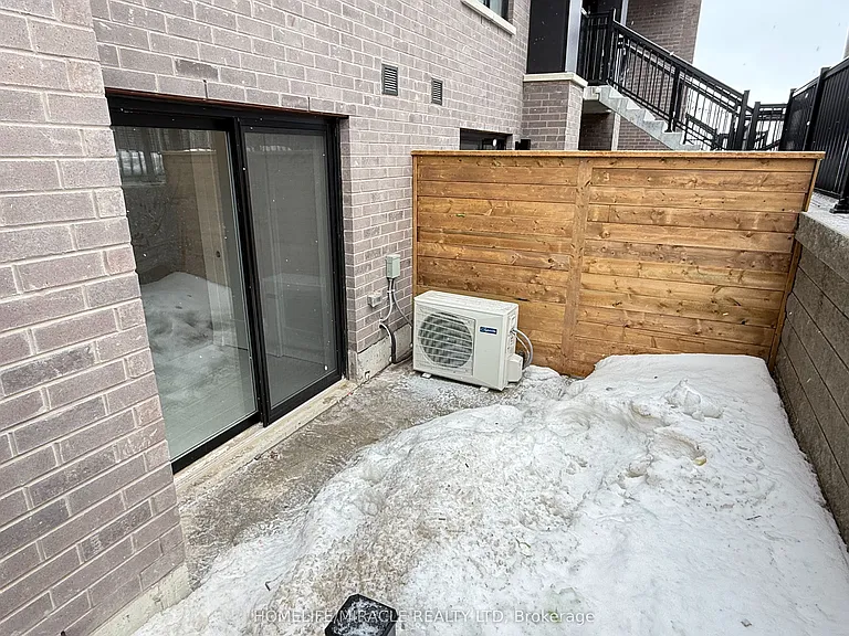 40 Palace St #L8 — Photo 22