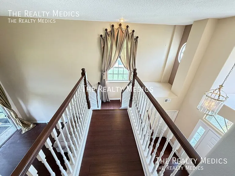 1565 The Oaks Blvd — Photo 34