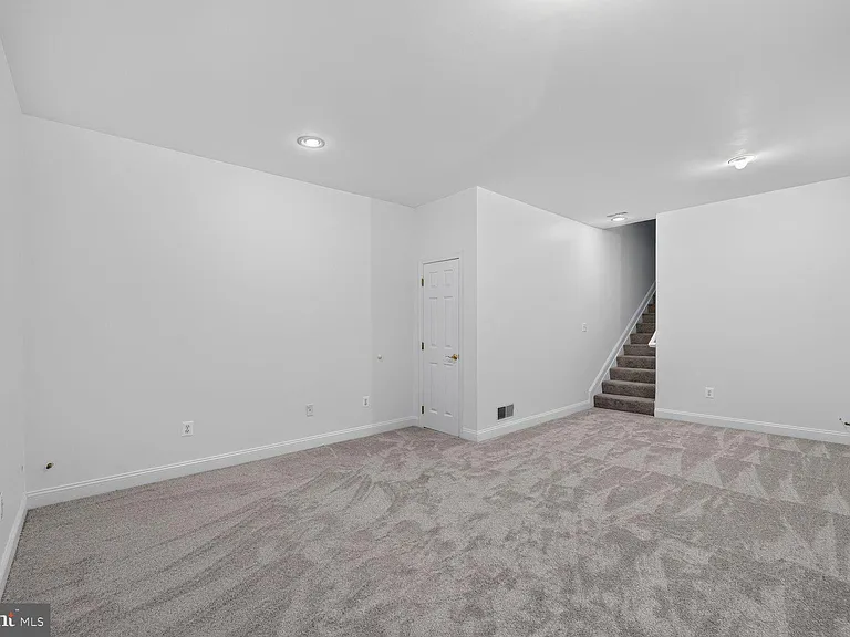 8309 Old Seven Locks Rd — Photo 51