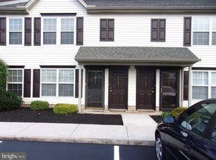420B Buttonwood Ln, York, PA 17406