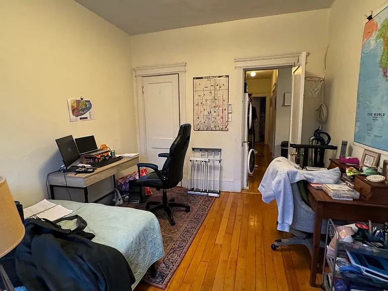 235 Harvard Ave #5 — Photo 4