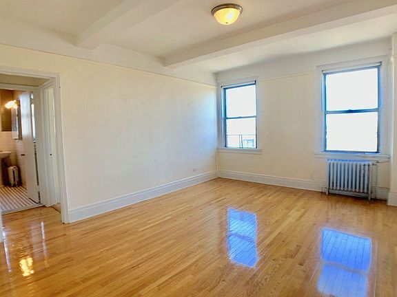 5th image of 636 W 174th St APT 8D