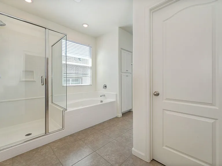 3209 Sunny Gate Ln — Photo 32