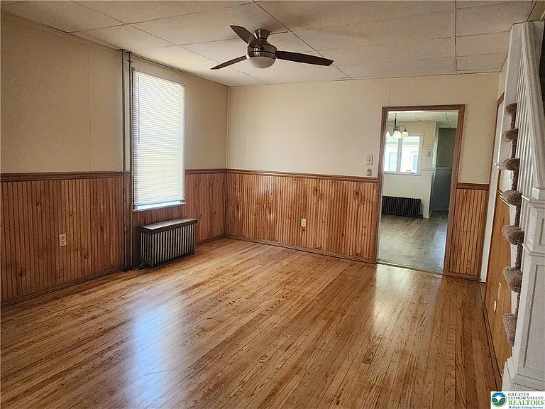 1843 Washington Ave — Photo 4