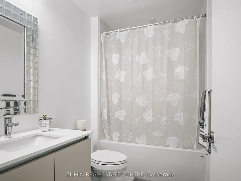 395 Dundas St W #110 — Photo 24