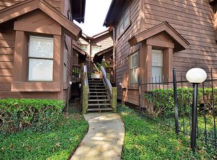 645 Davis Rd, League City, TX 77573