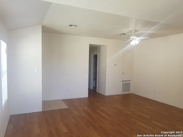 11207 Terra Loop Rd, San Antonio, TX 78233