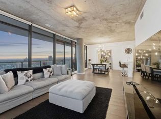 1010 S 6th St SW #2707, Calgary, AB T2R 1B4