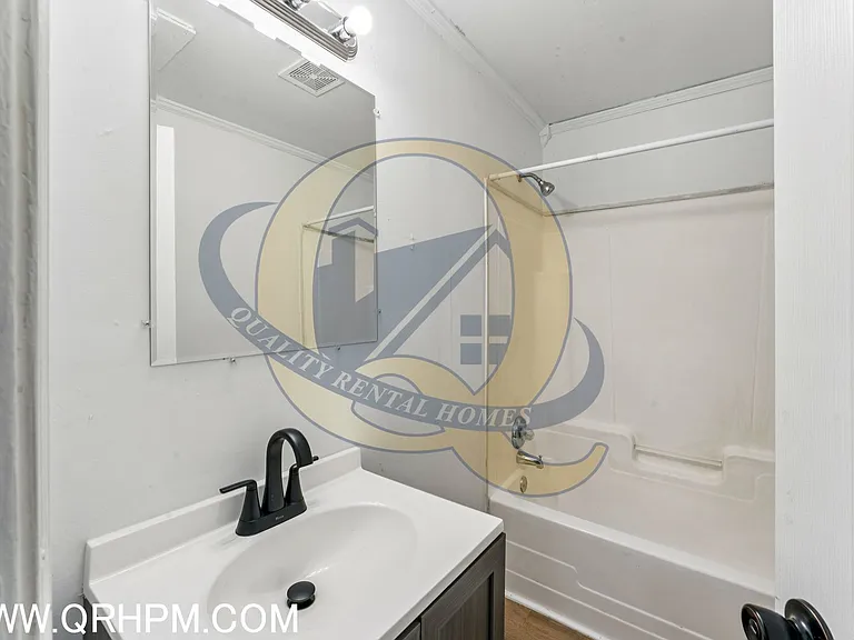 1807 Union Ave — Photo 11