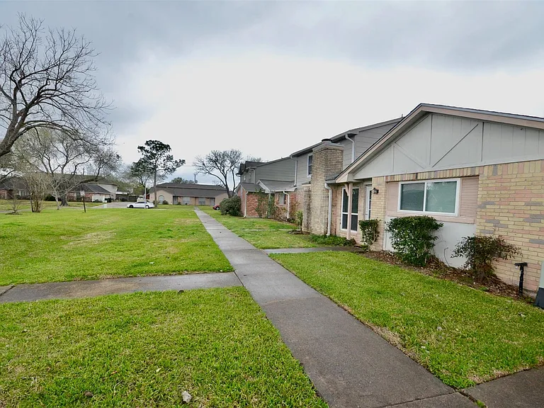 6407 S Briar Bayou Dr — Photo 20