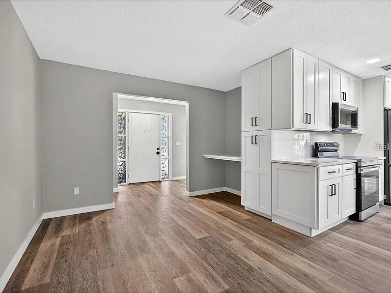 8 Blare Dr — Photo 11