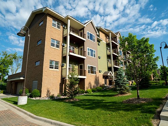 3rd image of 1290 County Road F W #216
